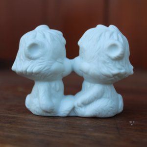 Vintage Hallmark Kissing Hedgehogs Bisque Porcelain Gallery Figurine 2.25"